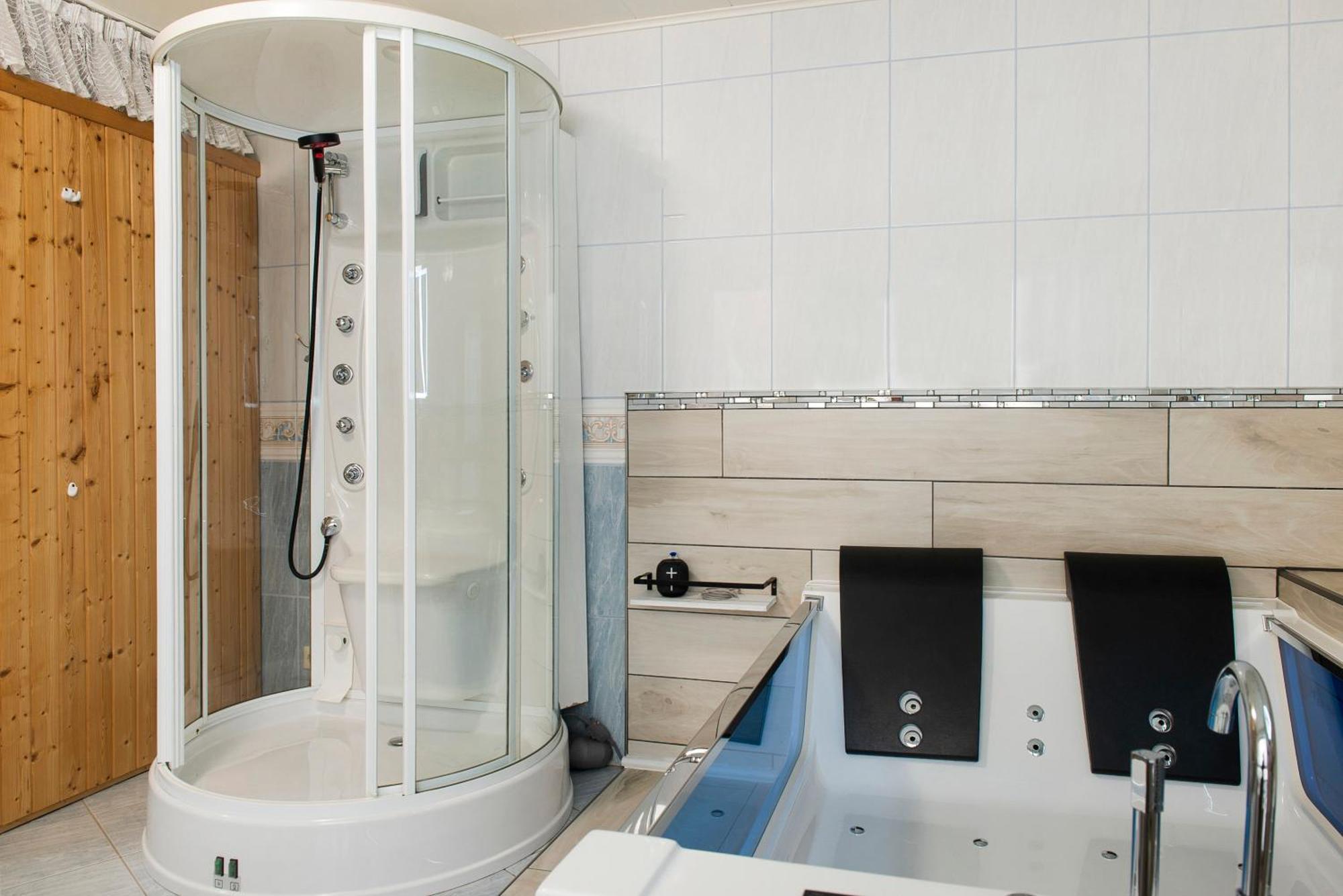 Spawo Mit Sauna Und Whirpool ฟุลเลนดอร์ฟ ภายนอก รูปภาพ